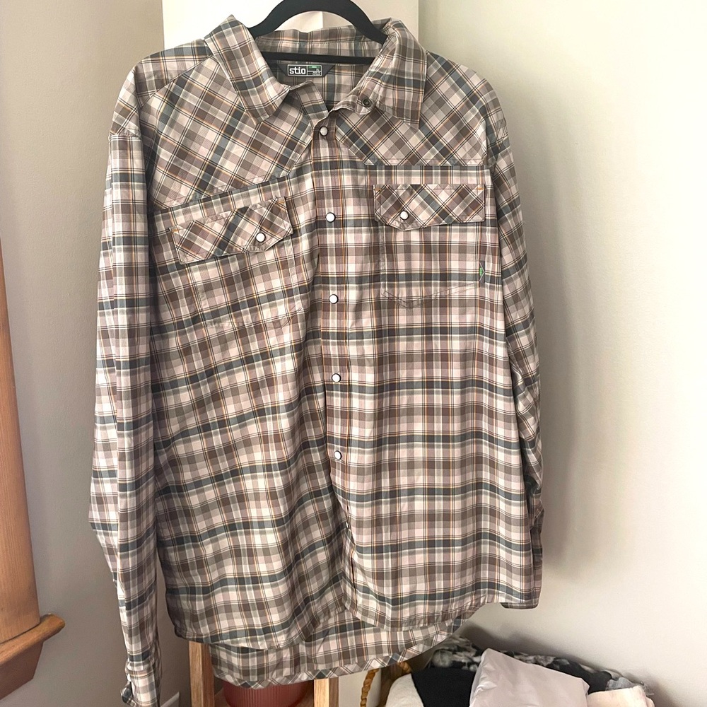 STIO Button Down Shirt